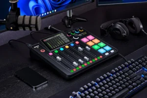 rode rodecaster pro II insitu gamer setup hero nov 2021 2000x1334 rgb