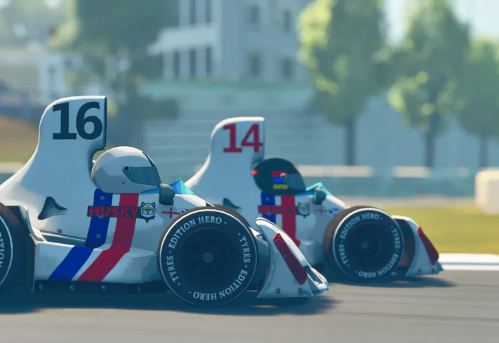 Image du jeu Formula Legends : deux pilotes en véhicule sur la piste