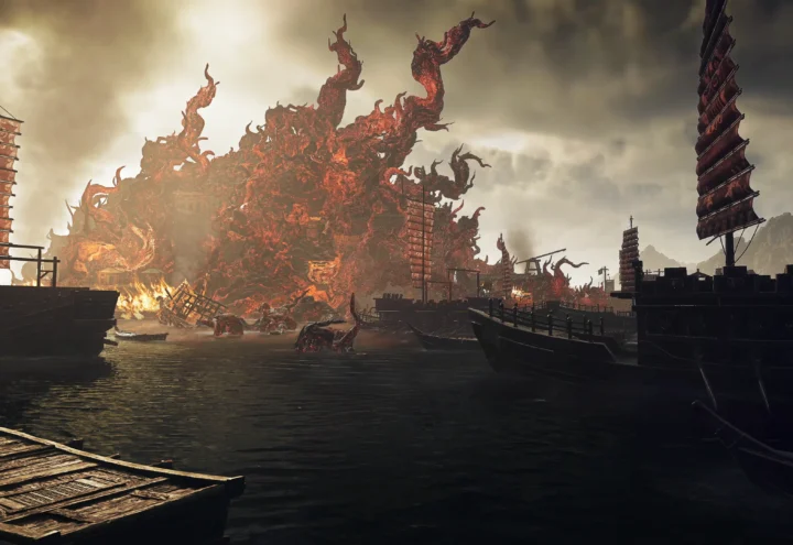 Image du jeu Wo Long 2: Wings of Ember, montrant un paysage sur une mer assiégée par des bateaux de combat et une forme démoniaque au loin